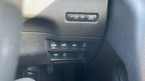 NISSAN X-TRAIL 1.3 DiG-T N-Connecta DCT