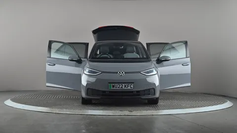 VOLKSWAGEN ID.3 150kW Family Pro Performance 58kWh Auto