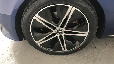 MERCEDES-BENZ C CLASS C220d Sport 9G-Tronic