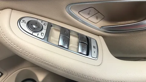 MERCEDES-BENZ C CLASS C220d Sport 9G-Tronic