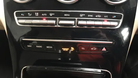 MERCEDES-BENZ C CLASS C220d Sport 9G-Tronic