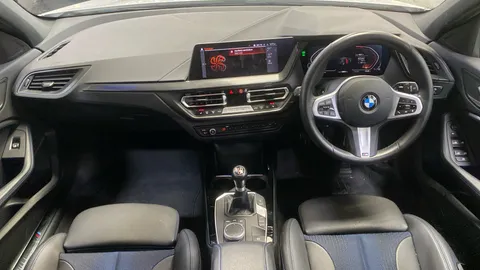BMW 1 SERIES 118i [136] M Sport [Live Cockpit Professional]