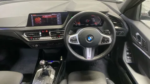 BMW 1 SERIES 118i [136] M Sport [Live Cockpit Professional]