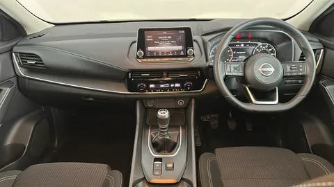 NISSAN QASHQAI 1.3 DiG-T MH Acenta Premium