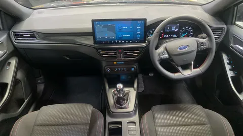 FORD FOCUS 1.0 EcoBoost Hybrid mHEV ST-Line