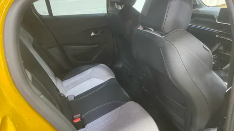 Peugeot 208 100kW GT 50kWh Auto