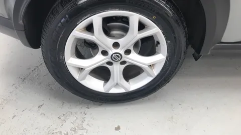 Nissan Juke 1.0 DiG-T N-Connecta