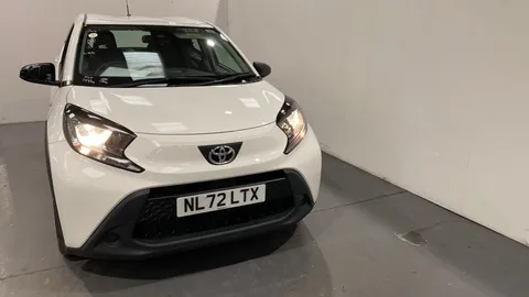Toyota Aygo X 1.0 VVT-i Pure