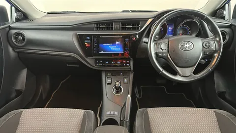 Toyota Auris 1.8 Hybrid Design TSS CVT [Nav]