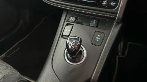 Toyota Auris 1.8 Hybrid Design TSS CVT [Nav]