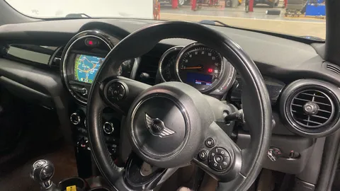 Mini Convertible 2.0 Cooper S Works 210 [Chili Pack]