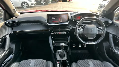 Peugeot 2008 1.2 PureTech 130 GT Line