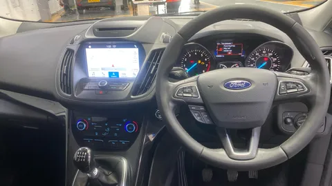 Ford Kuga 1.5 EcoBoost Titanium 2WD