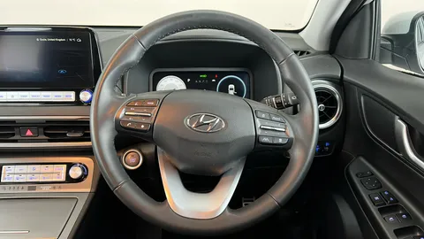 HYUNDAI KONA 100kW SE Connect 39kWh Auto
