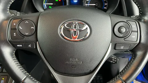 TOYOTA AURIS 1.8 Hybrid Design TSS CVT [Nav]