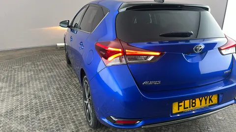 TOYOTA AURIS 1.8 Hybrid Design TSS CVT [Nav]