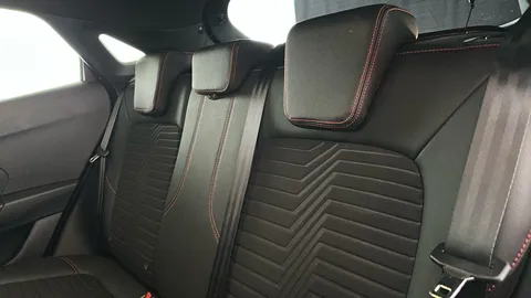 FORD PUMA 1.0 EcoBoost Hybrid mHEV ST-Line X