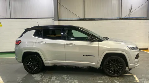 Jeep Compass 1.3 T4 GSE 4xe PHEV S Model Auto