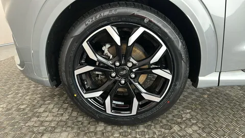 FORD PUMA 1.0 EcoBoost Hybrid mHEV ST-Line X