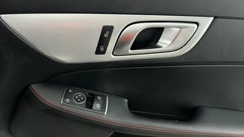 Mercedes-Benz Slc SLC 200 AMG Line 9G-Tronic