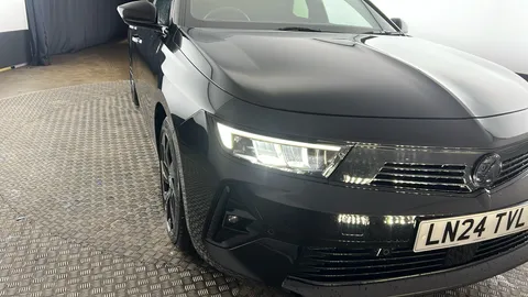 Vauxhall Astra 1.2 Turbo 130 GS Auto