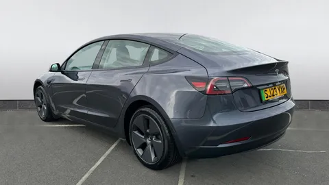 Tesla                     Model 3 RWD Auto