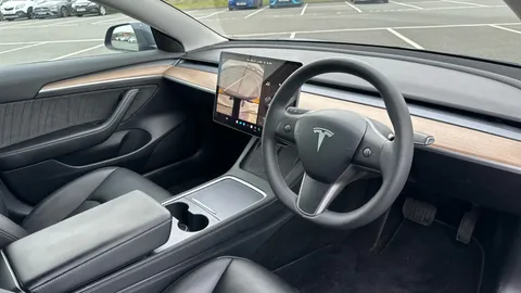 Tesla                     Model 3 RWD Auto