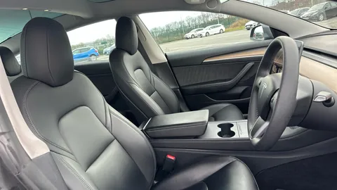 Tesla                     Model 3 RWD Auto