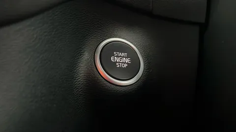 VOLVO XC40 1.5 T4 Recharge PHEV Core Bright Auto