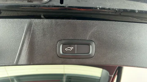 VOLVO XC40 1.5 T4 Recharge PHEV Core Bright Auto