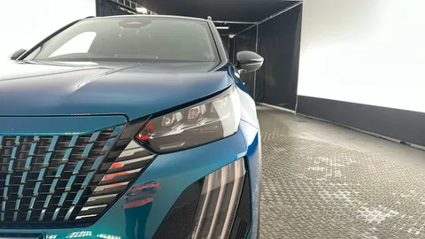 PEUGEOT 2008 1.2 PureTech 130 GT EAT8