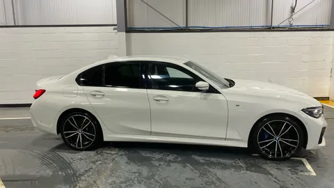 BMW 3 Series 320d xDrive MHT M Sport Step Auto [Pro Pack]