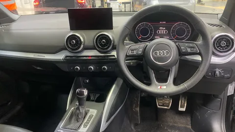 AUDI Q2 35 TFSI S Line S Tronic