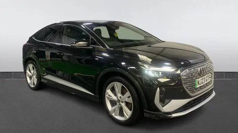 AUDI Q4 150kW 40 82kWh S Line Auto