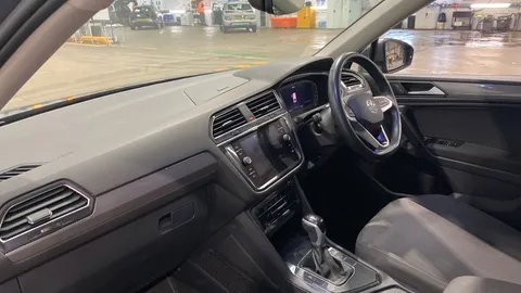 Volkswagen Tiguan Allspace 1.5 TSI Life DSG [7 Seats]
