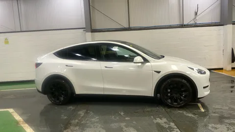 Tesla                     Model Y Long Range AWD Auto