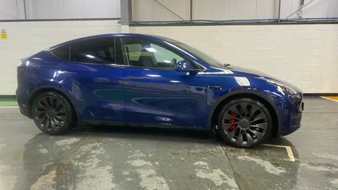 TESLA MODEL Y Performance AWD Auto