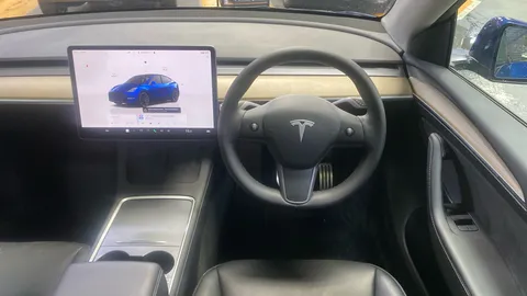 TESLA MODEL Y Performance AWD Auto