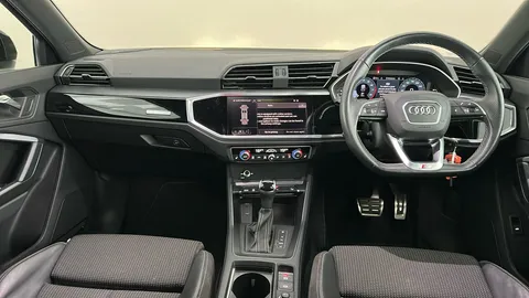 AUDI Q3 35 TFSI Black Edition S Tronic [C+S Pack]