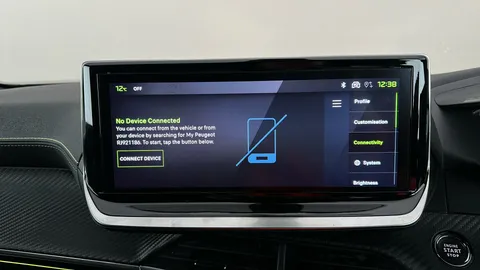 PEUGEOT 2008 1.2 PureTech 130 GT EAT8