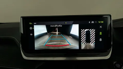 PEUGEOT 2008 1.2 PureTech 130 GT EAT8