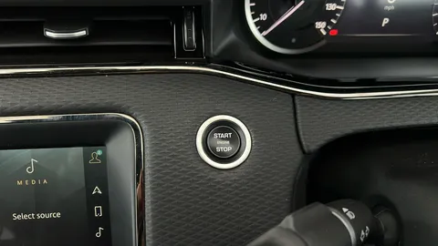 LAND ROVER RANGE ROVER EVOQUE 2.0 D200 R-Dynamic S Auto