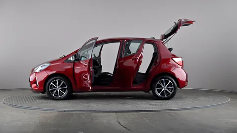 TOYOTA YARIS 1.5 Hybrid Icon Tech CVT