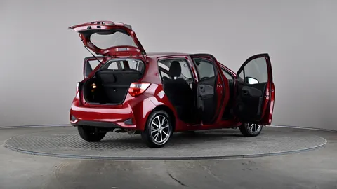 TOYOTA YARIS 1.5 Hybrid Icon Tech CVT