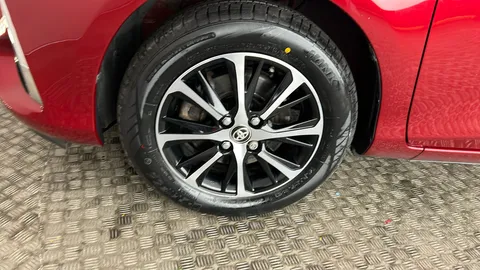 TOYOTA YARIS 1.5 Hybrid Icon Tech CVT