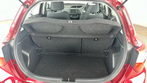 TOYOTA YARIS 1.5 Hybrid Icon Tech CVT