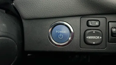 TOYOTA YARIS 1.5 Hybrid Icon Tech CVT