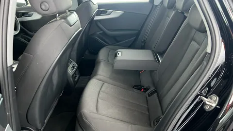 AUDI A4 35 TFSI Technik S Tronic