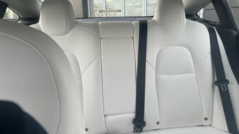 TESLA MODEL 3 Long Range AWD Auto