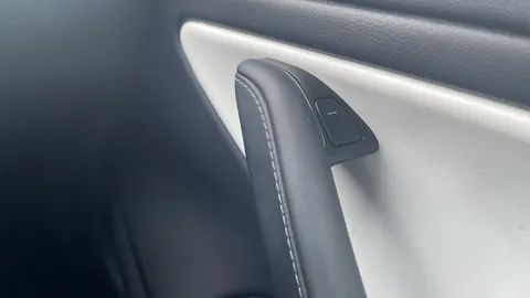 TESLA MODEL 3 Long Range AWD Auto